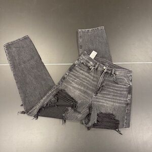 American Eagle Women’s Black Washed Ripped Jeans~Size 2 Regular